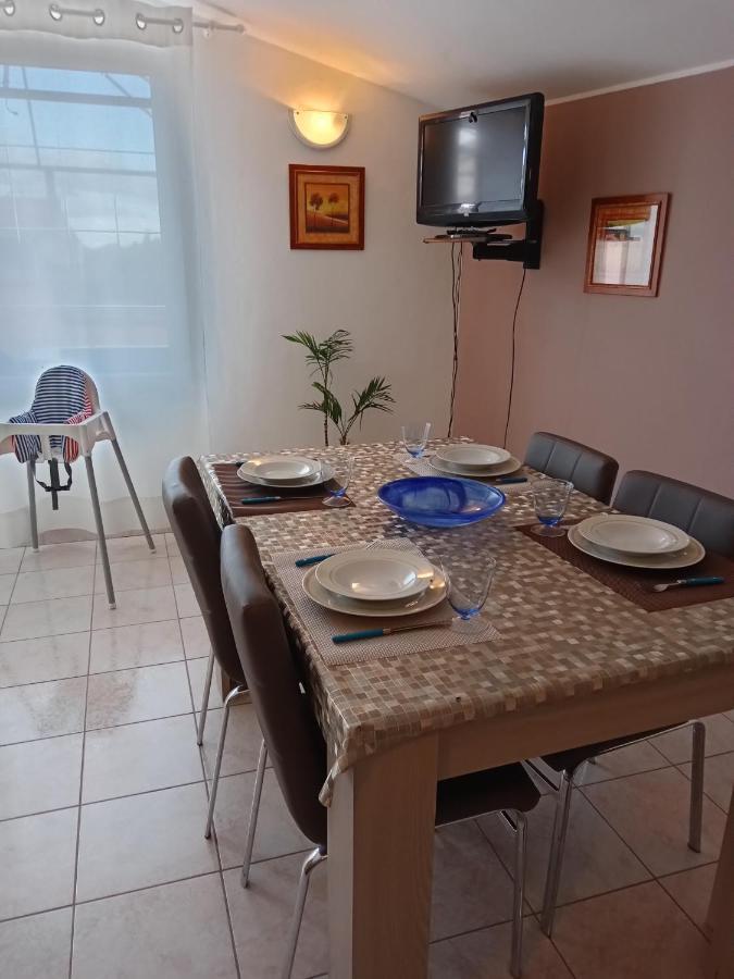 Casa Vacanza Le 2 Isole Suni Buitenkant foto